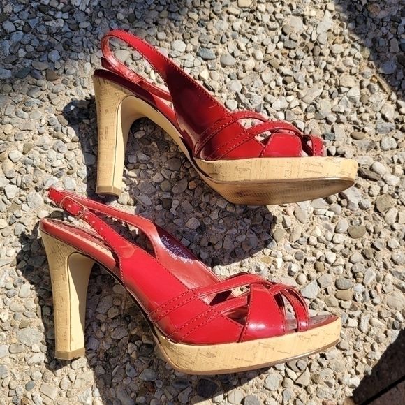 Patent Leather red heels with cork platform size 6 - Picture 3 of 16